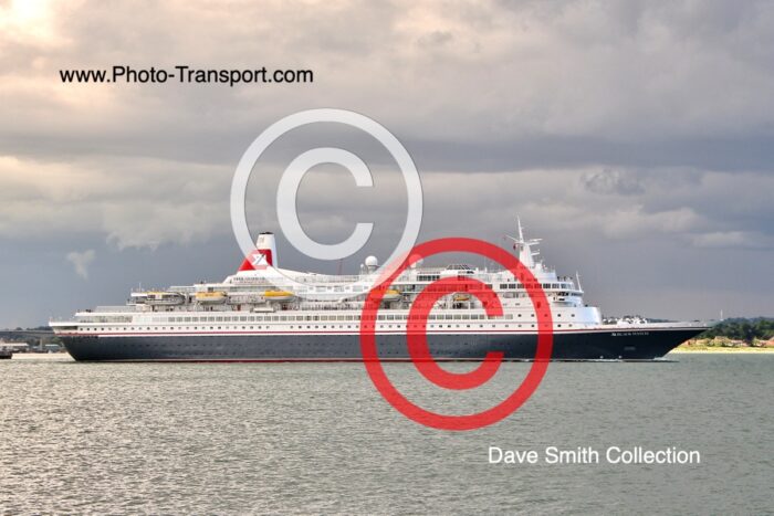 BLACK WATCH  - Pass Cruise - Fred Olsen