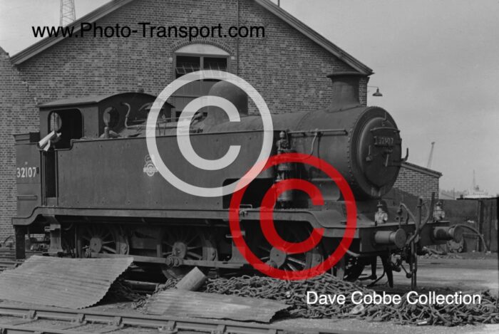Class E2 0-6-0T 3F No.32107
