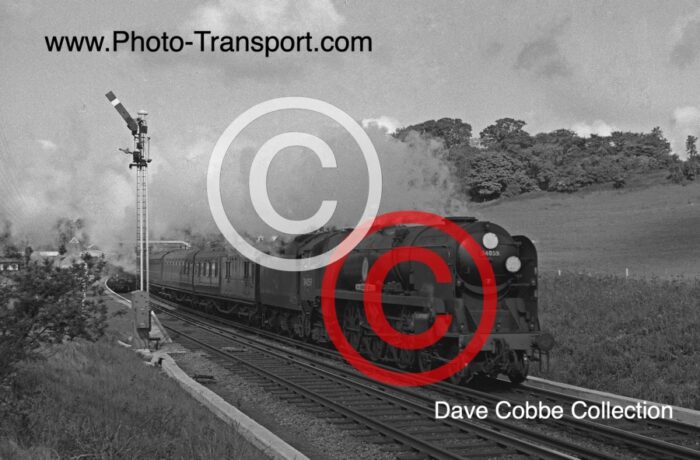 Battle of Britain Class 4-6-2 No.34059 Sir Archibald Sinclair