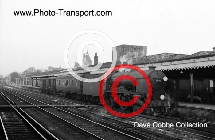 “V” Class Schools 4-4-0 No.30923 Bradfield