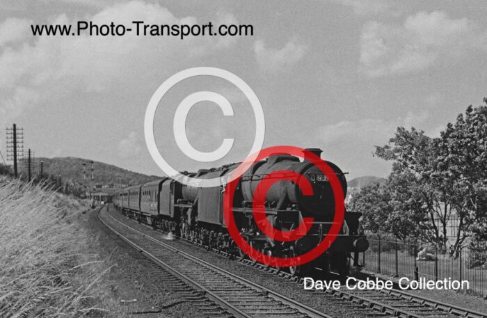 LMS Stanier Class 5MT “Black 5’s” 4-6-0 Nos 45182/45275