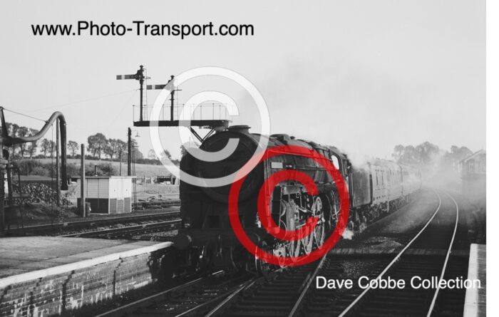 BR Standard “Britannia”  7MT 4-6-2 No.70045 Lord Rowallan