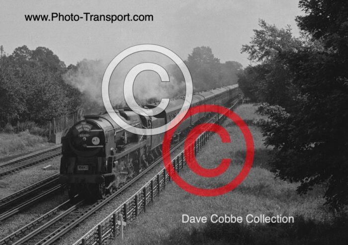 Merchant Navy 4-6-2 No.35030 Elder Dempster Lines