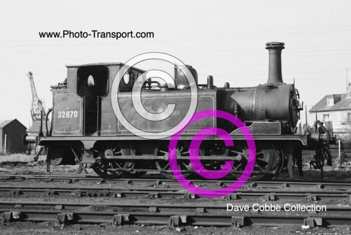 AIX 0-6-0T No.32670