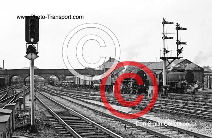 BR Standard 9F CROSTI 2-10-0 No.92022 Nr Warrington