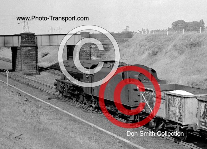 LMS 8F 2-8-0 No.48529 Nr Moore Station,Cheshire with a freight