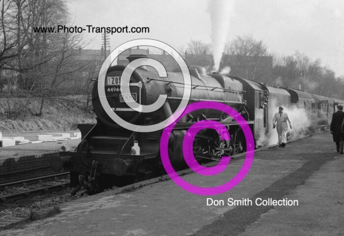LMS Stanier Black 5 4-6-0 No. 44944