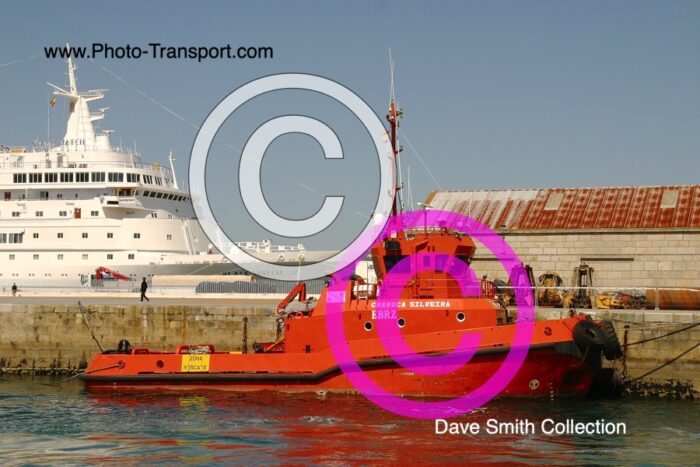 CHARUCA SILVEIRA - Tug