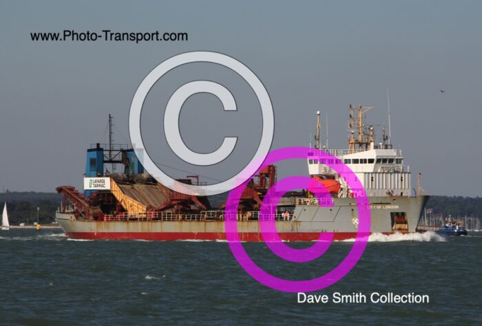 CITY OF LONDON  - Suction Dredger 