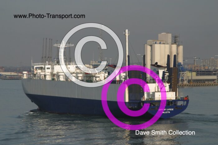 CITY OF LUTECE  - Vehicle Carrier