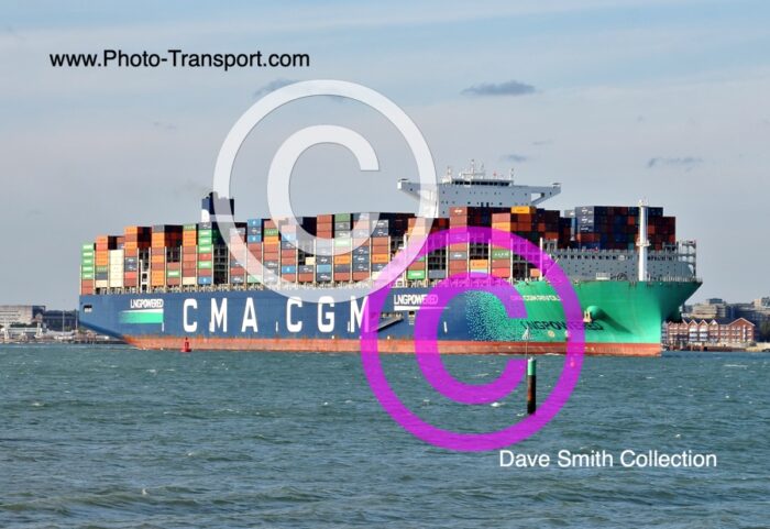 CMA CGM RIVOLI - Container