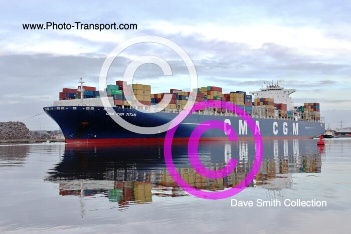 CMA CGM TITAN  - Container