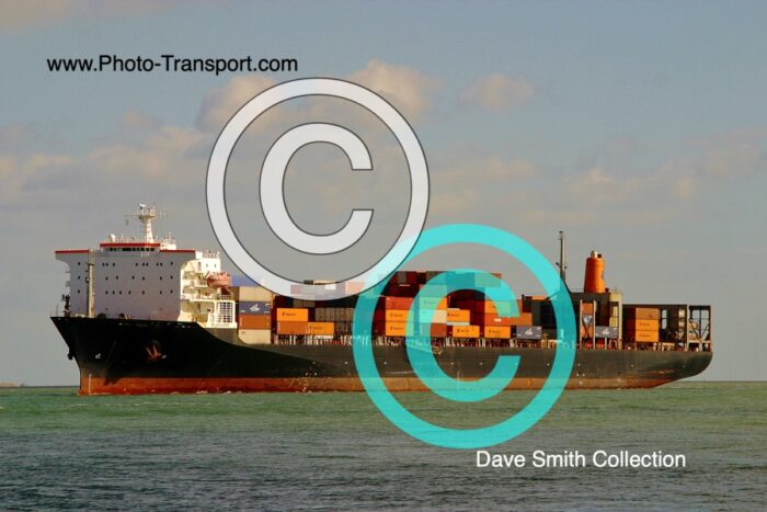 CP DISCOVERER _ Hapag Lloyd - Container