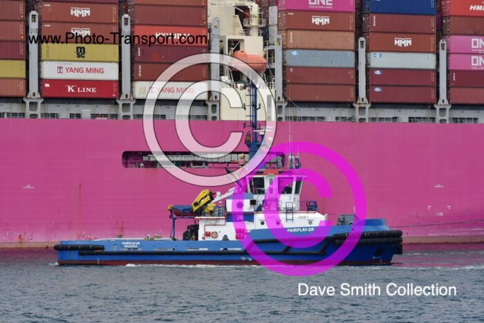 FAIRPLAY 28  - Tug