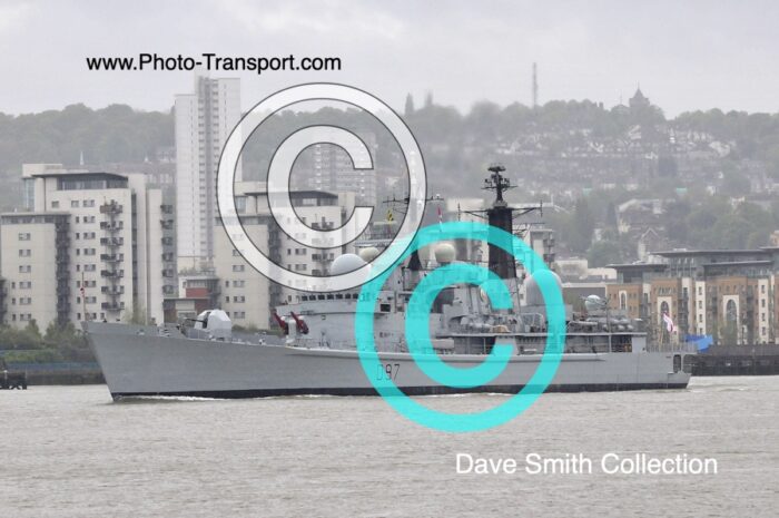 HMS EDINBURGH D97 - Destroyer - Type 42