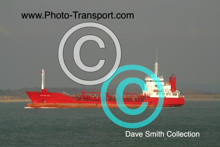 DANCHEM WEST - Oil Products Tanker - IMO 9031636 - Underway Southampton Water - 2.4.2004