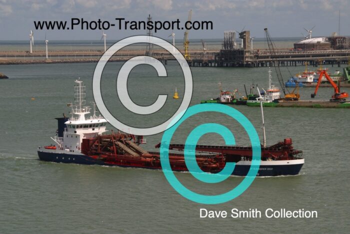 DC VLAANDEREN 3000 - Dredger - Underway Zeebrugge -  30.8.2011 - Netherlands - IMO 9250373