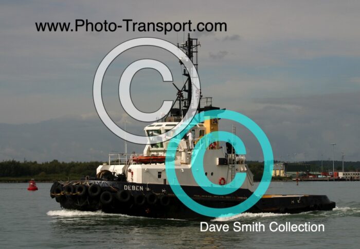 DEBEN - Tug/Tugs - Underway Southampton - 28.8.2004 - UK - IMO 8902266